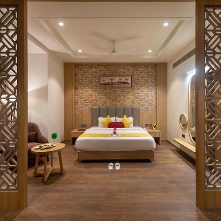 Lords Inn Сомнатх Экстерьер фото